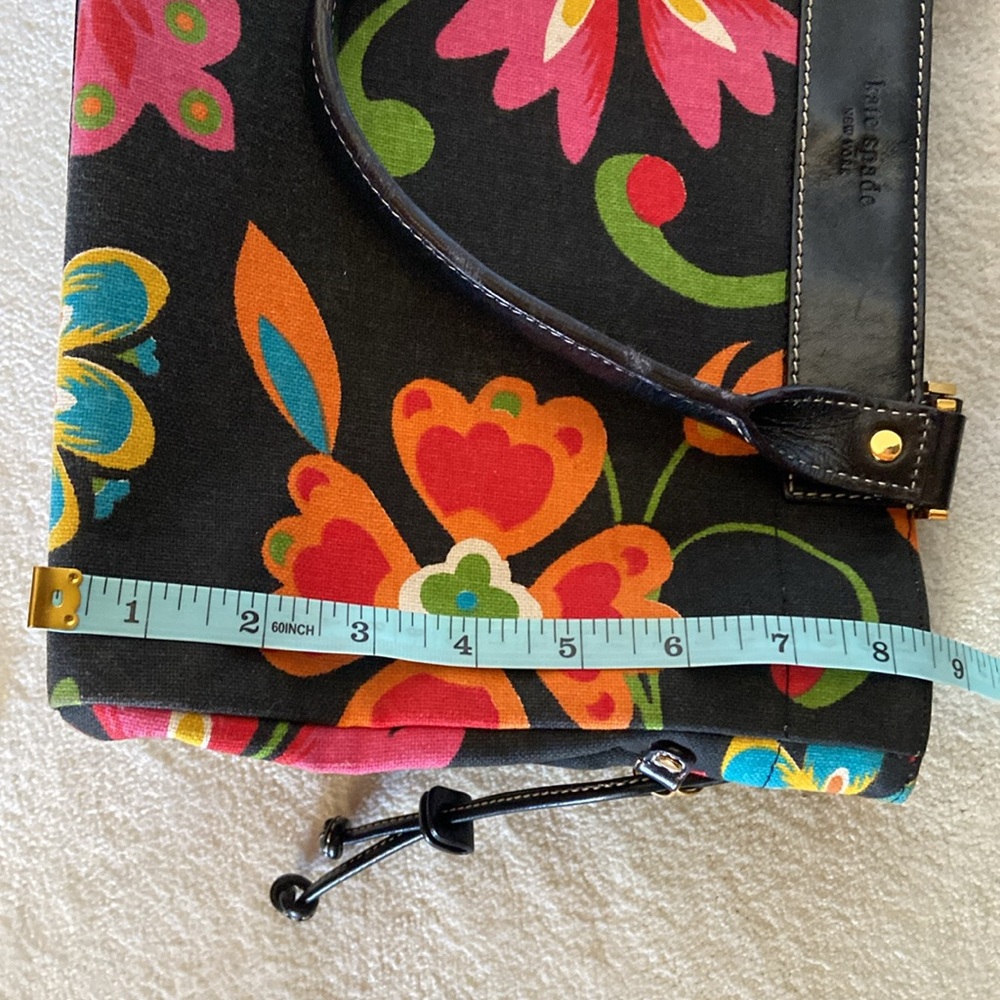 Kate Spade Floral Canvas Tote, Great Vintage Condition - Picture 11 of 12